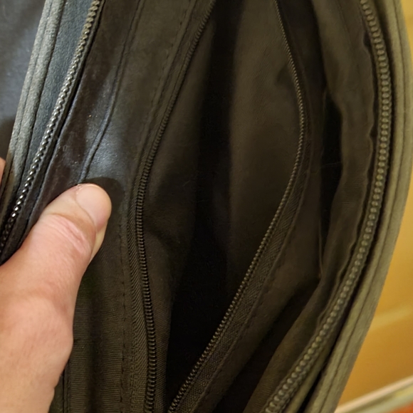 MIA and LUCA purse EUC - Picture 5 of 5